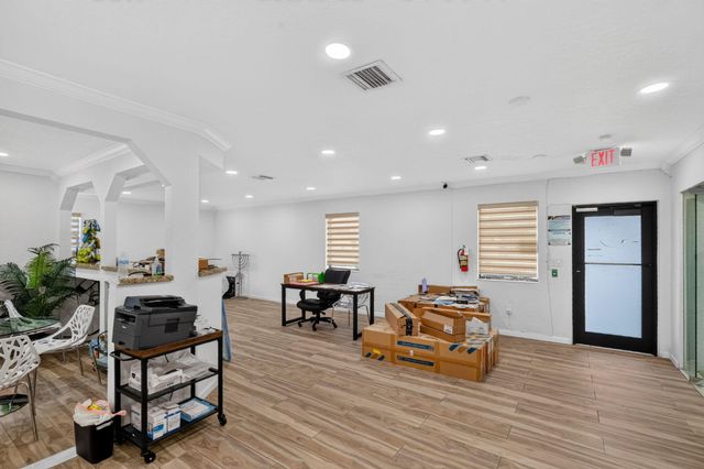 16811 NE 6th Avenue, North Miami Beach, FL 33162