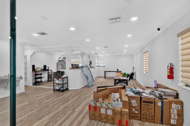 16811 NE 6th Avenue, North Miami Beach, FL 33162