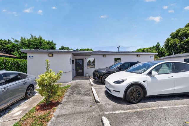 16811 NE 6th Avenue, North Miami Beach, FL 33162