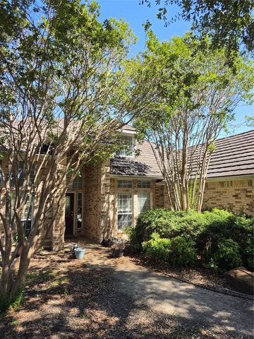 141 Urbine Circle, Heath, TX 75032