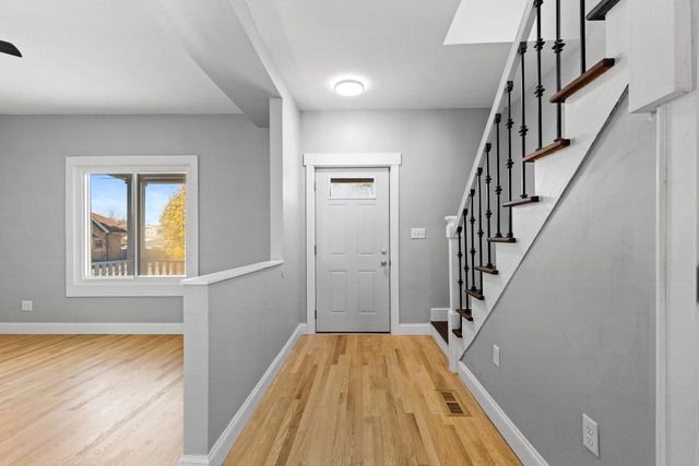 5529 W Rogers STREET, West Allis, WI 53219