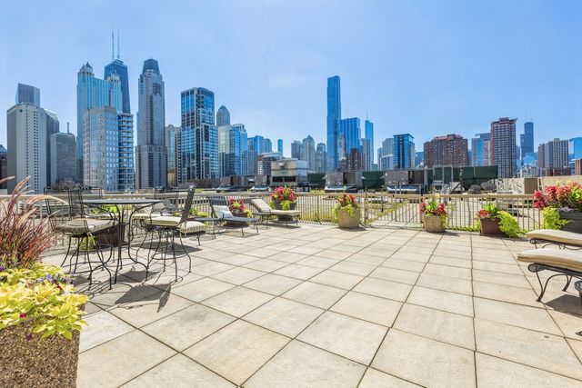 111 W Maple Street 3311, Chicago, IL 60610