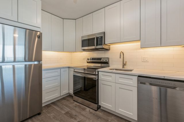 111 W Maple Street 3311, Chicago, IL 60610