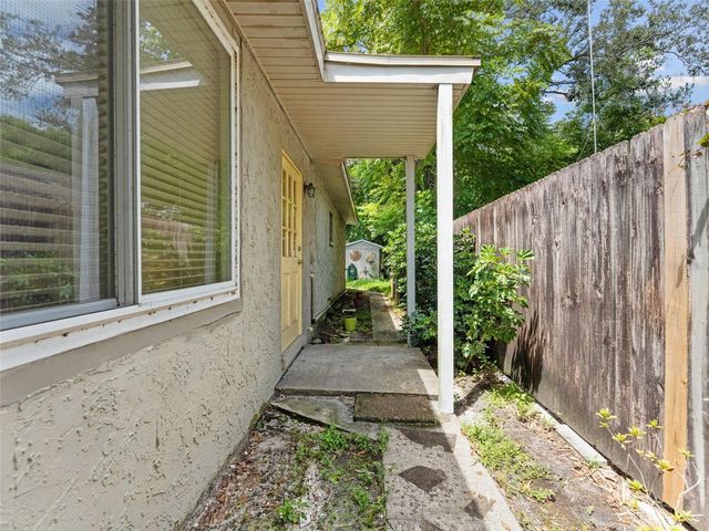 12510 NOREAST LAKE DRIVE, Tampa, FL 33612