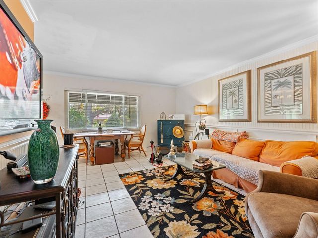 12510 NOREAST LAKE DRIVE, Tampa, FL 33612