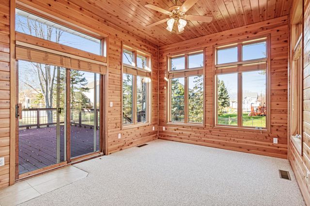 2600 91st Crescent N, Brooklyn Park, MN 55443