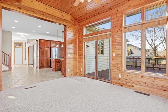 2600 91st Crescent N, Brooklyn Park, MN 55443