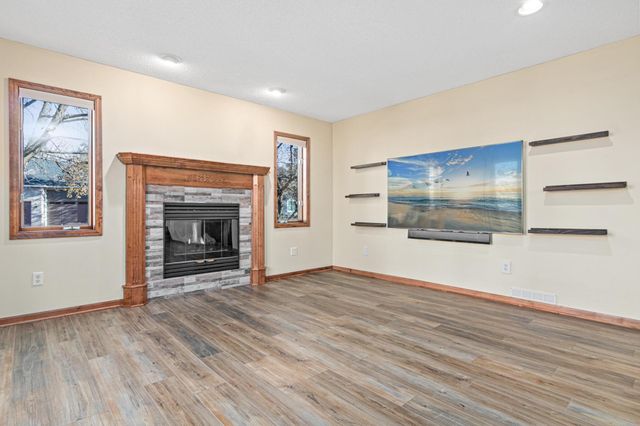 2600 91st Crescent N, Brooklyn Park, MN 55443