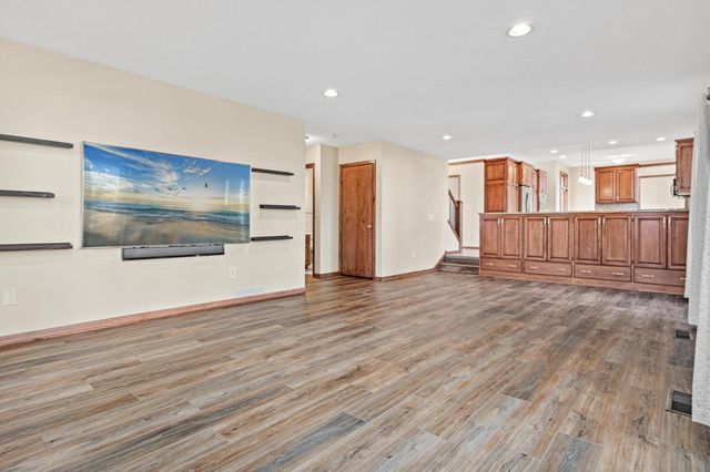 2600 91st Crescent N, Brooklyn Park, MN 55443