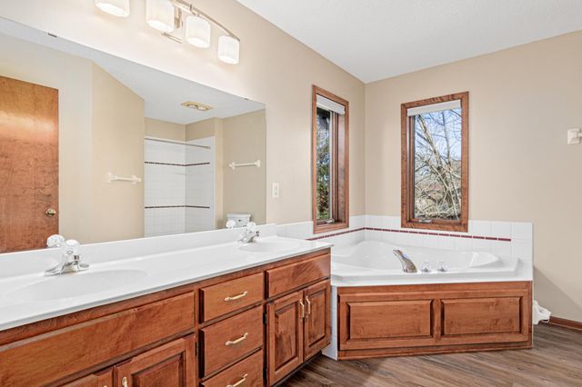 2600 91st Crescent N, Brooklyn Park, MN 55443