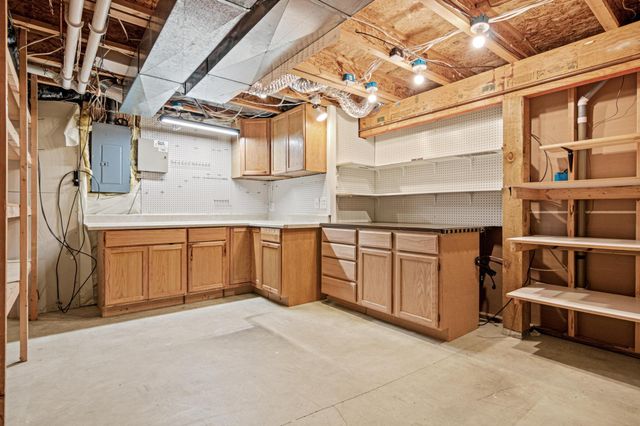 2600 91st Crescent N, Brooklyn Park, MN 55443