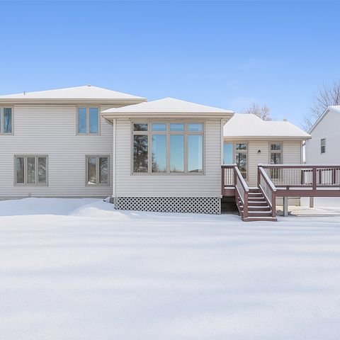 2600 91st Crescent N, Brooklyn Park, MN 55443