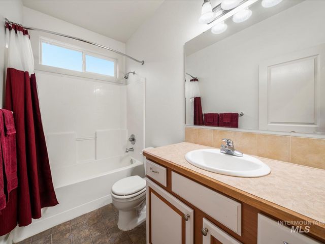2333 N Eagle Creek, Eagle, ID 83616