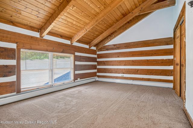 498 Rossway Road, Pleasant Valley, NY 12569