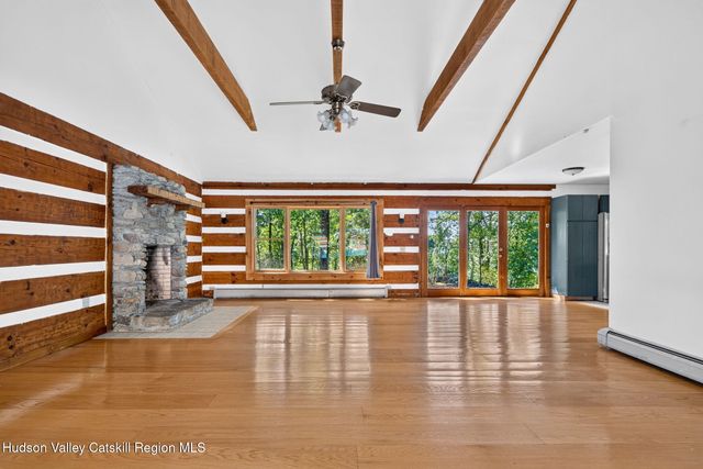 498 Rossway Road, Pleasant Valley, NY 12569