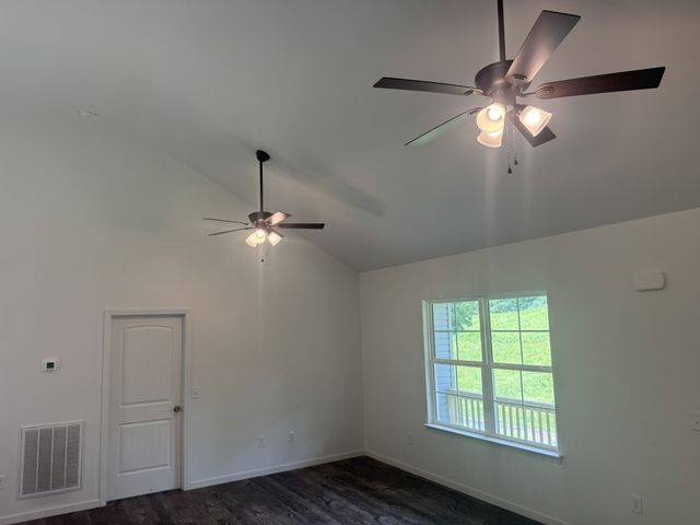 2075 Collier Rd, Lewisburg, TN 37091