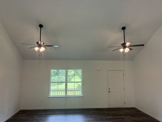2075 Collier Rd, Lewisburg, TN 37091