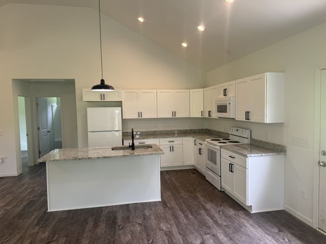 2075 Collier Rd, Lewisburg, TN 37091