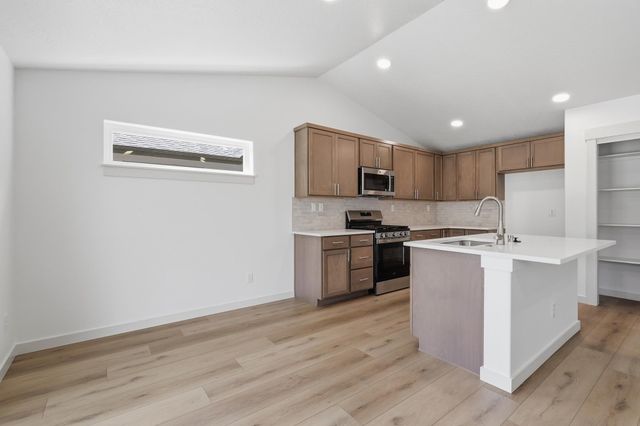 1560 W 67th Ave, Spokane, WA 99224