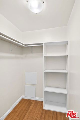 1154 S Barrington Avenue 114, Los Angeles, CA 90049