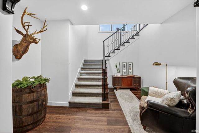 29929 Ridge Cove, Granger, IN 46530