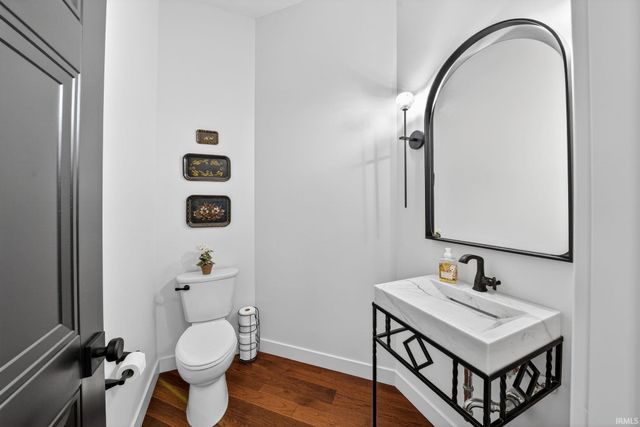 29929 Ridge Cove, Granger, IN 46530