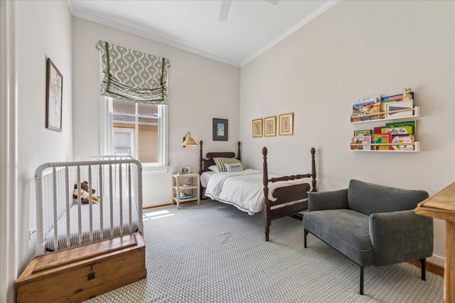 2211 Harvard Street, Houston, TX 77008