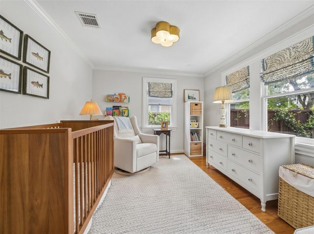 2211 Harvard Street, Houston, TX 77008