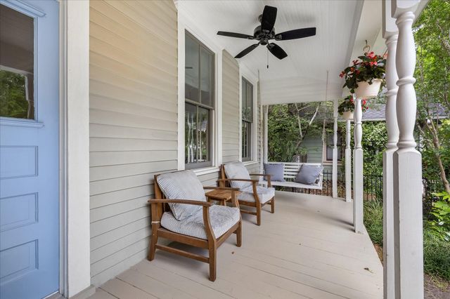 2211 Harvard Street, Houston, TX 77008