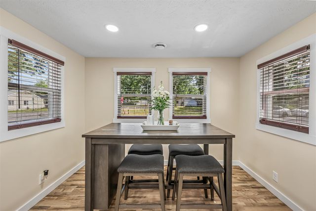 131 Vista Terrace, Muskegon, MI 49442