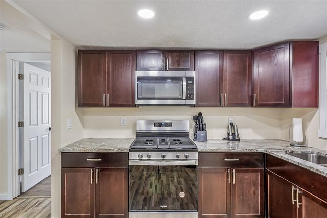 131 Vista Terrace, Muskegon, MI 49442