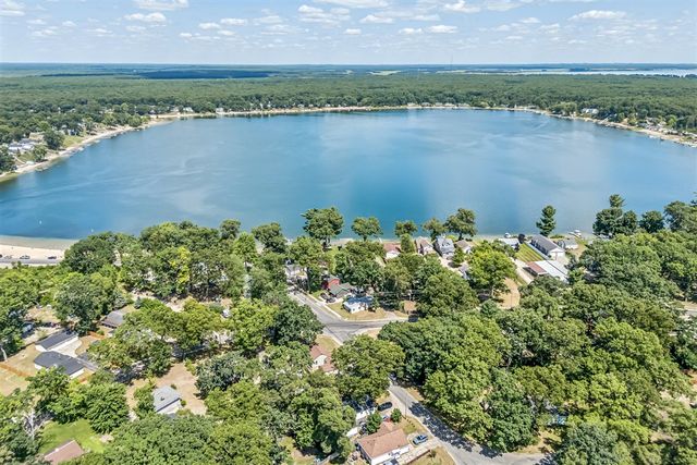 131 Vista Terrace, Muskegon, MI 49442