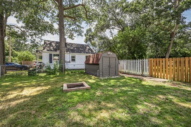 131 Vista Terrace, Muskegon, MI 49442