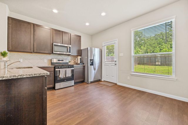 4266 Mcgregor Bluff Lane, Conroe, TX 77304