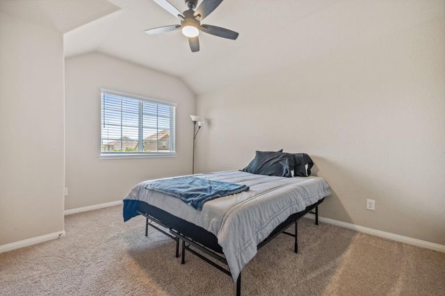 4266 Mcgregor Bluff Lane, Conroe, TX 77304