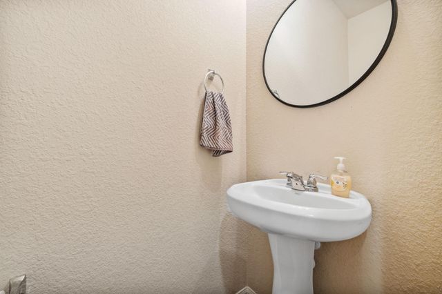 4266 Mcgregor Bluff Lane, Conroe, TX 77304