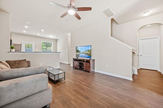 4266 Mcgregor Bluff Lane, Conroe, TX 77304