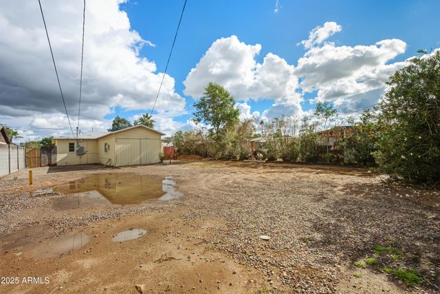 588 N WASHINGTON Street, Chandler, AZ 85225