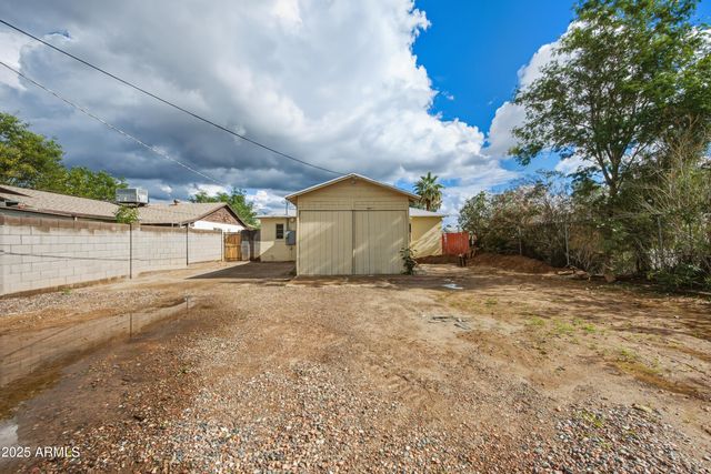 588 N WASHINGTON Street, Chandler, AZ 85225