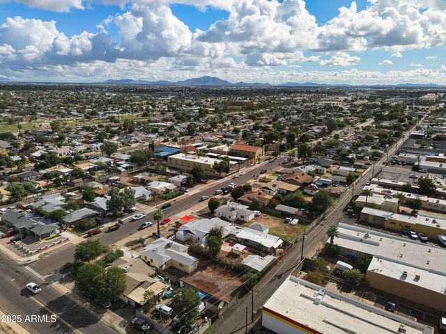 588 N WASHINGTON Street, Chandler, AZ 85225