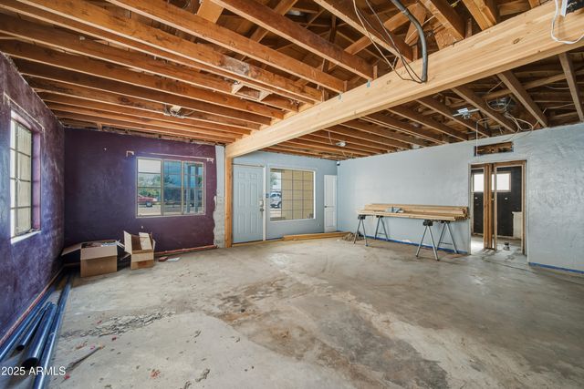 588 N WASHINGTON Street, Chandler, AZ 85225