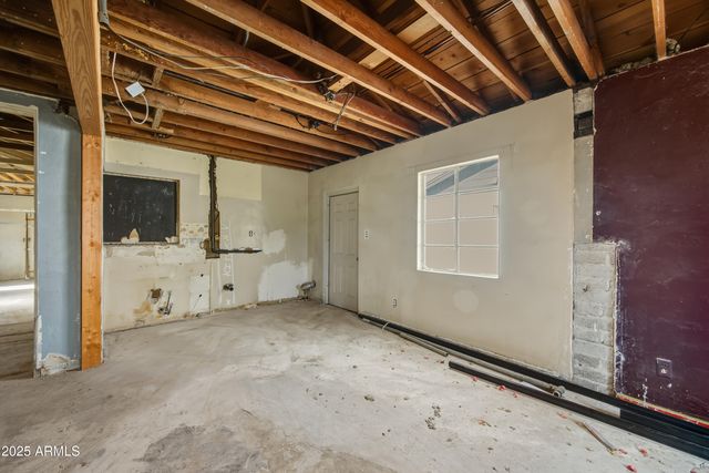 588 N WASHINGTON Street, Chandler, AZ 85225