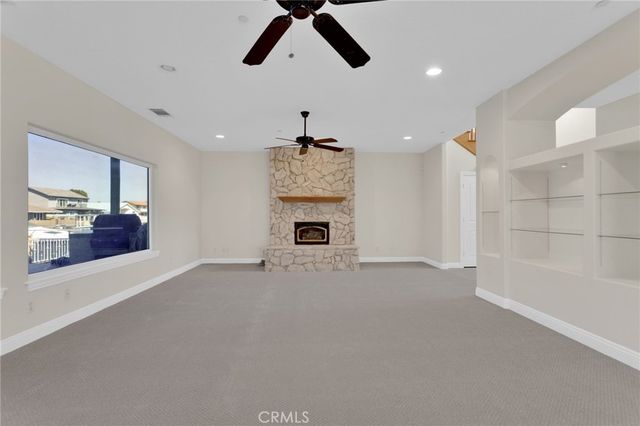 18064 Mariner, Victorville, CA 92395