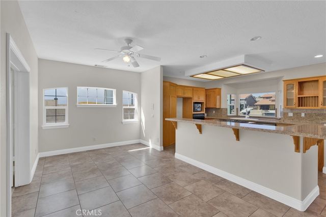 18064 Mariner, Victorville, CA 92395