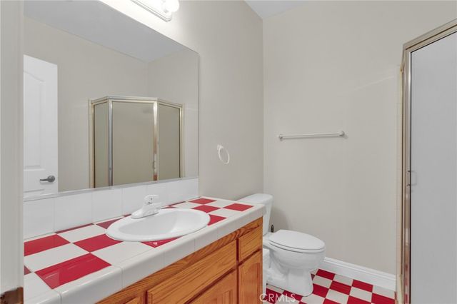 18064 Mariner, Victorville, CA 92395