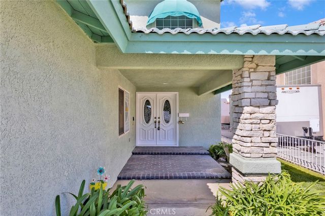 18064 Mariner, Victorville, CA 92395