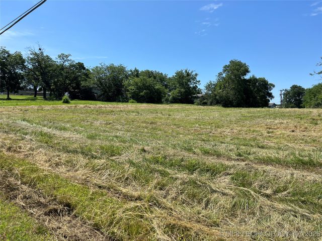 1st Street NW, Kingston, OK 73439