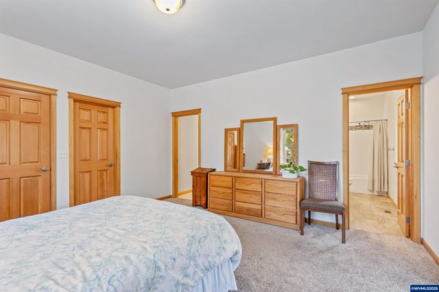 15924 Jackpine Rd, La Pine, OR 97739