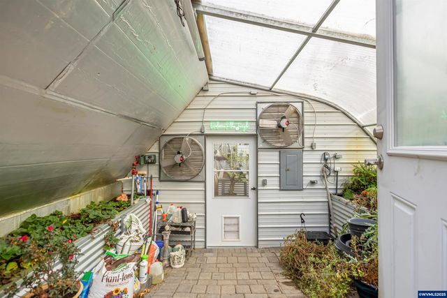 15924 Jackpine Rd, La Pine, OR 97739