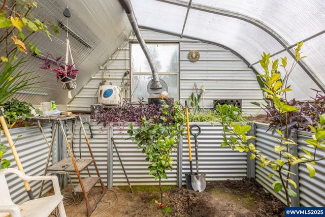 15924 Jackpine Rd, La Pine, OR 97739